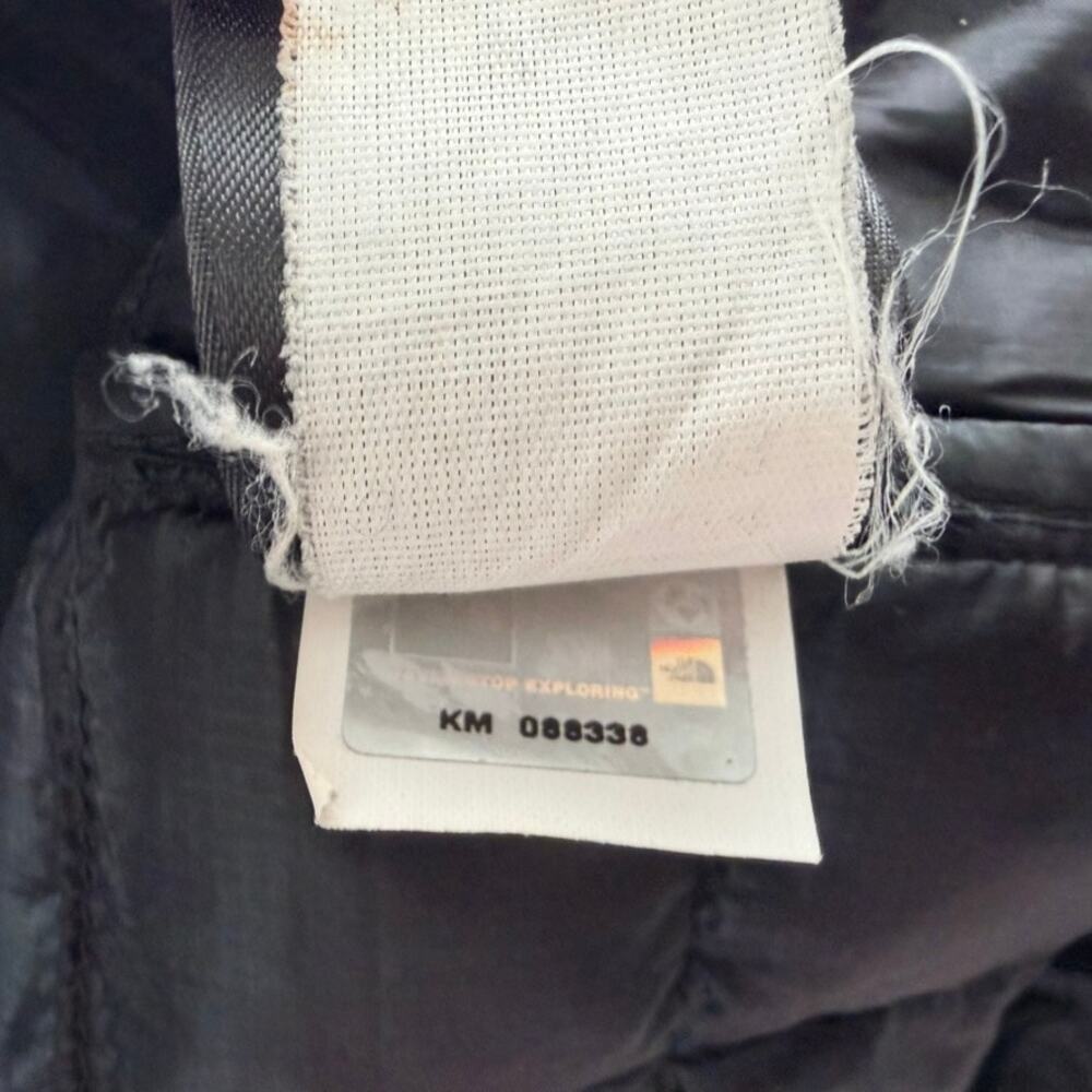 The North Face Men's Thermoball Puffer Jacket Black Large TNF Light Packable - Picture 6 of 9